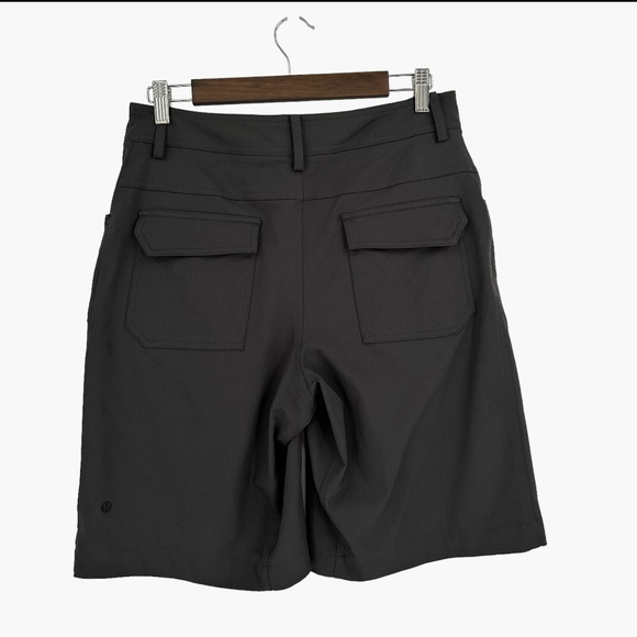 Lululemon Gray Cadence Commute Shorts - Picture 2 of 9